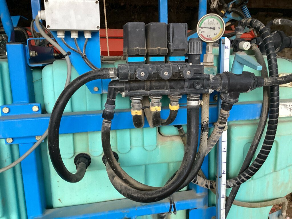 Selbstfahrspritze типа Berthoud 1000 L BERTHOUD, Gebrauchtmaschine в SAINT ANDIOL (Фотография 10)