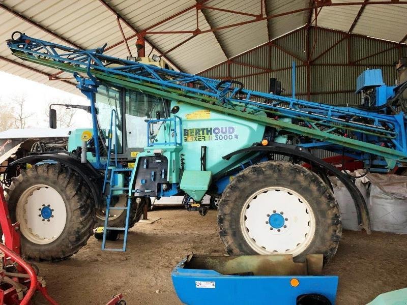 Selbstfahrspritze des Typs Berthoud BOXER 3000 28, Gebrauchtmaschine in SAINT-GERMAIN DU PUY (Bild 3)