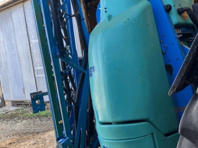 Selbstfahrspritze des Typs Berthoud ELYTE 1200L-, Gebrauchtmaschine in Hauteroche (Bild 1)