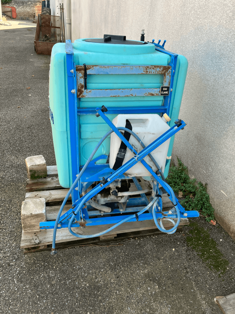 Selbstfahrspritze от тип Berthoud PULVÃ‰RISATEUR 200L, Gebrauchtmaschine в SAINT ANDIOL (Снимка 2)