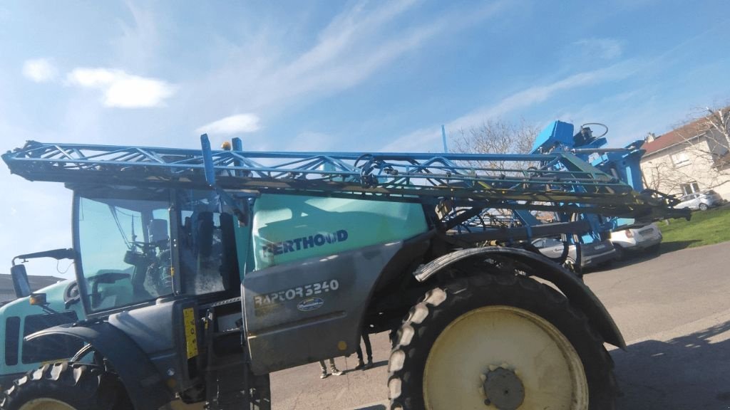 Selbstfahrspritze des Typs Berthoud RAPTOR 3240, Gebrauchtmaschine in ENNEZAT (Bild 3)