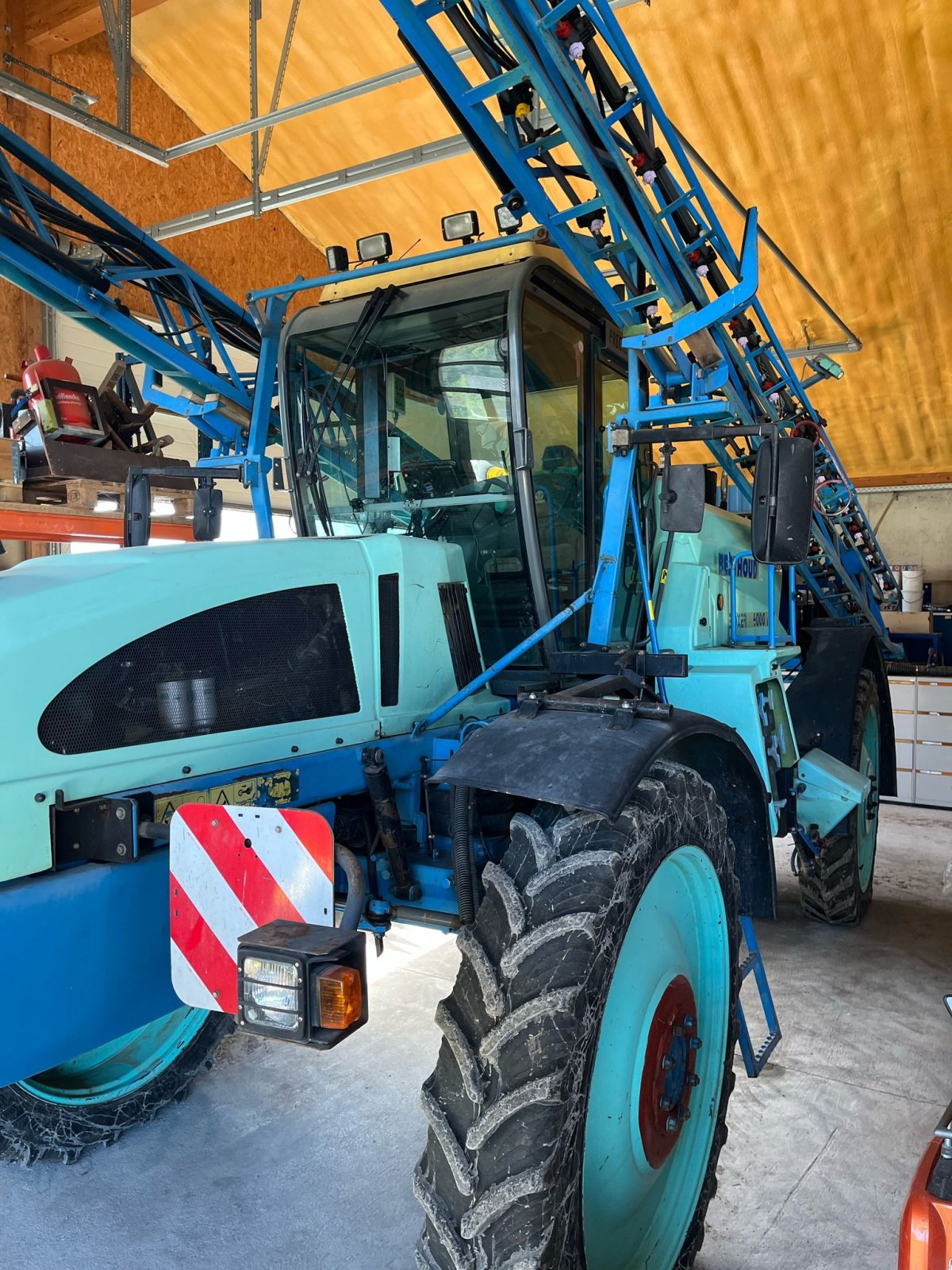 Selbstfahrspritze del tipo Berthoud UTL 4000, Gebrauchtmaschine In Burglengenfeld (Immagine 3)