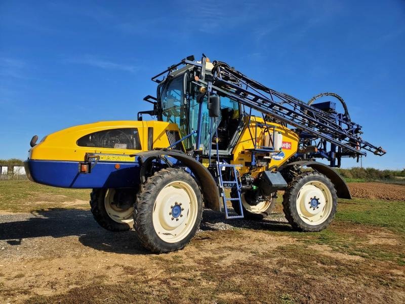 Selbstfahrspritze del tipo Caruelle MASTER2500R, Gebrauchtmaschine In BRAY en Val (Immagine 2)