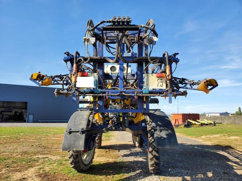 Selbstfahrspritze del tipo Caruelle MASTER2500R, Gebrauchtmaschine In BRAY en Val (Immagine 5)