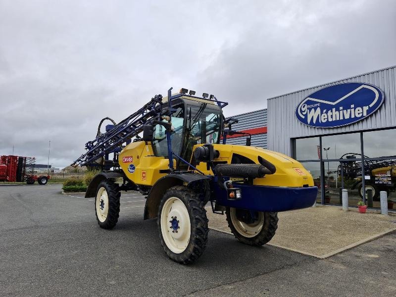 Selbstfahrspritze des Typs Caruelle MASTER2500R, Gebrauchtmaschine in BRAY en Val (Bild 1)