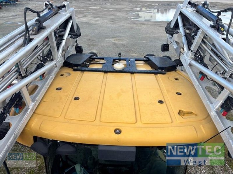 Selbstfahrspritze Türe ait Challenger ROGATOR 655 B, Gebrauchtmaschine içinde Peine (resim 16)