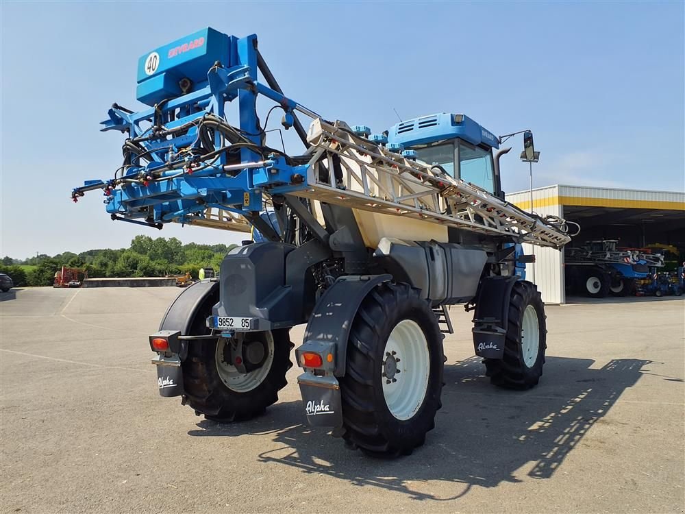 Selbstfahrspritze του τύπου Evrard Alpha 3000, Gebrauchtmaschine σε ANTIGNY (Φωτογραφία 4)