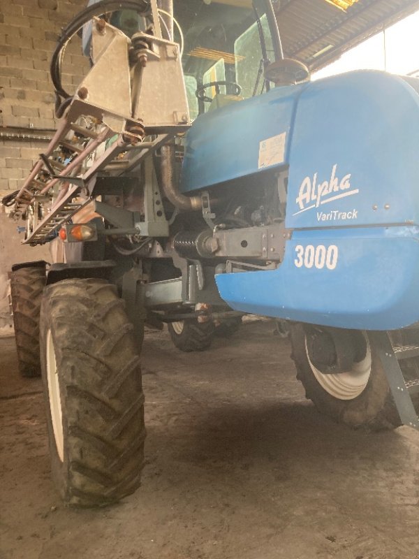 Selbstfahrspritze of the type Evrard ALPHA VARITRACK 3000, Gebrauchtmaschine in CORMENON (Picture 1)