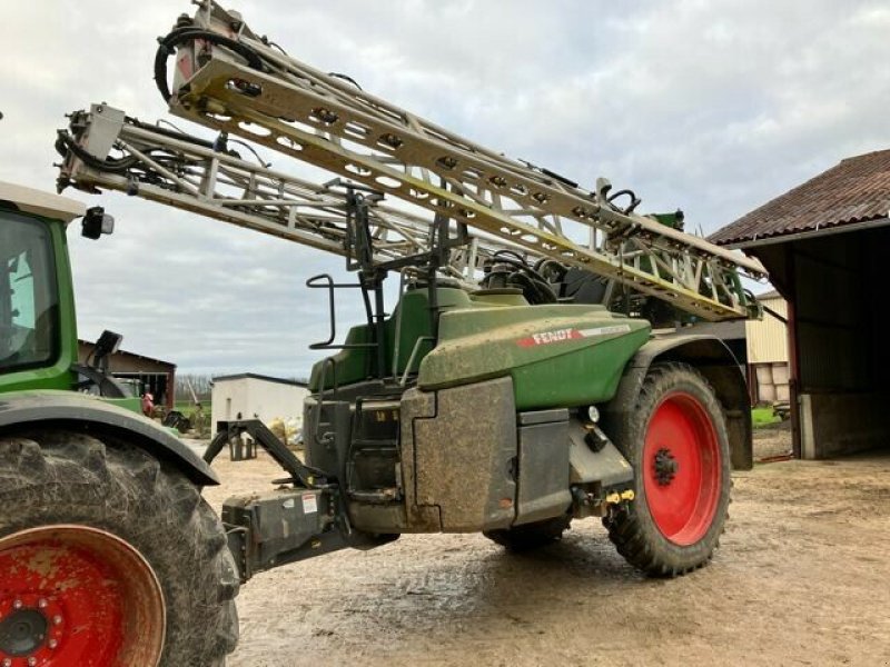 Selbstfahrspritze des Typs Fendt PULVERISATEUR FENDT, Gebrauchtmaschine in Hauteroche (Bild 1)
