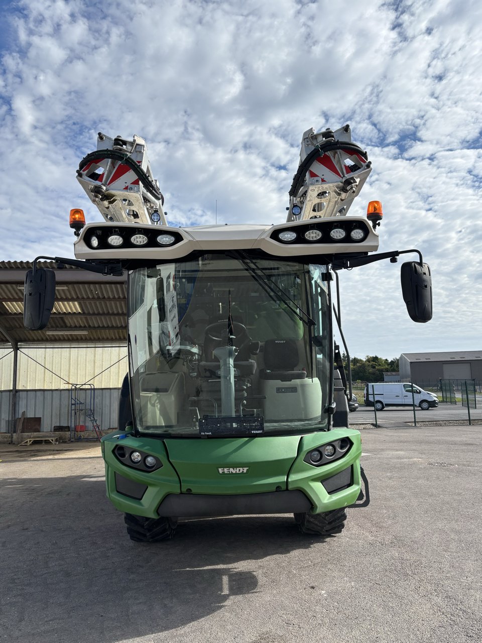 Selbstfahrspritze of the type Fendt ROGATOR 465, Gebrauchtmaschine in VERT TOULON (Picture 5)