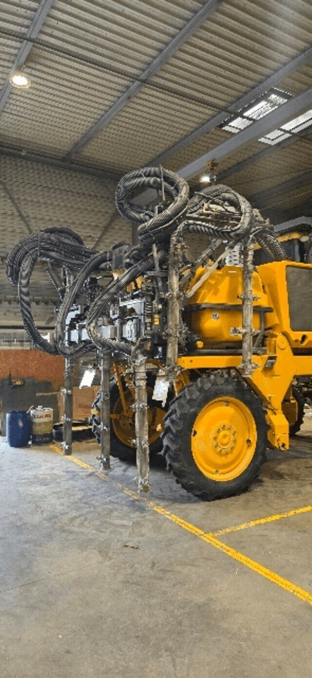 Selbstfahrspritze del tipo Gregoire CELLULE ISO ULTIMA G5 7 RANGS, Gebrauchtmaschine In Charnay-lès-macon (Immagine 1)