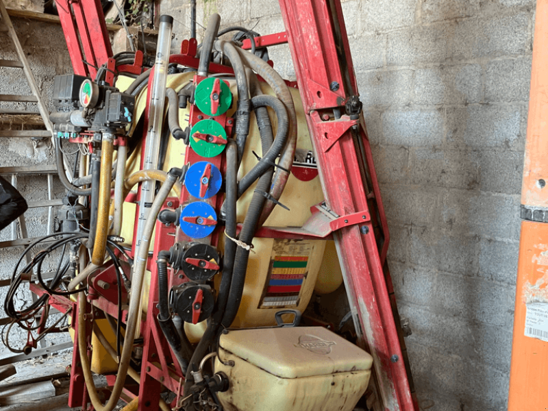 Selbstfahrspritze типа Hardi 800L, Gebrauchtmaschine в SAINT ANDIOL