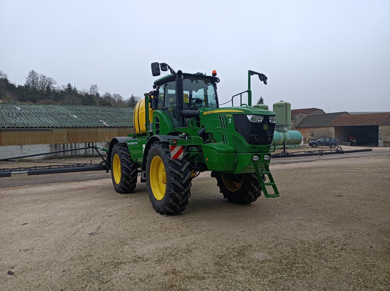 Selbstfahrspritze des Typs John Deere 4050i, Gebrauchtmaschine in Gondrecourt-le-Château (Bild 2)