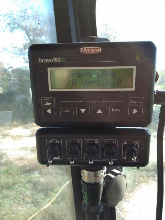 Selbstfahrspritze del tipo John Deere 6000, Neumaschine In Київ (Immagine 9)