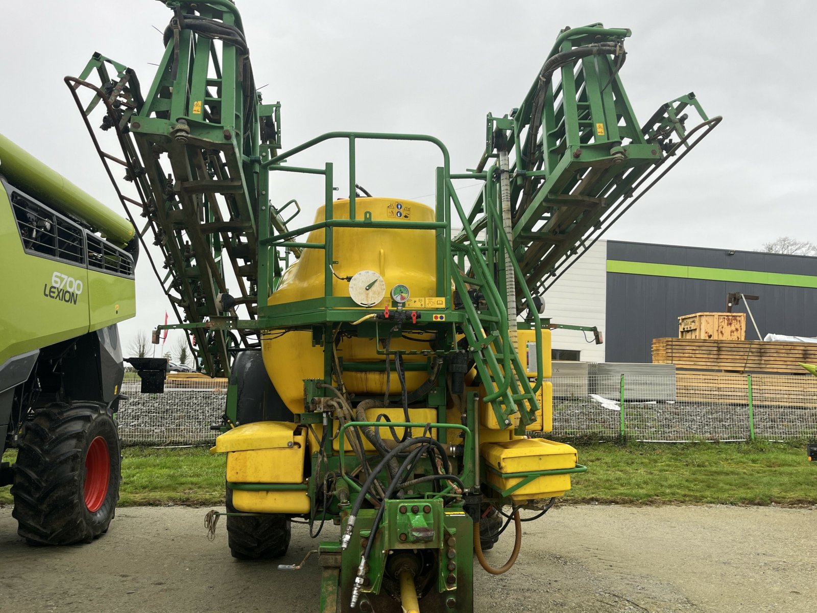 Selbstfahrspritze za tip John Deere PULVE JD 840 I, Gebrauchtmaschine u PONTIVY (Slika 4)