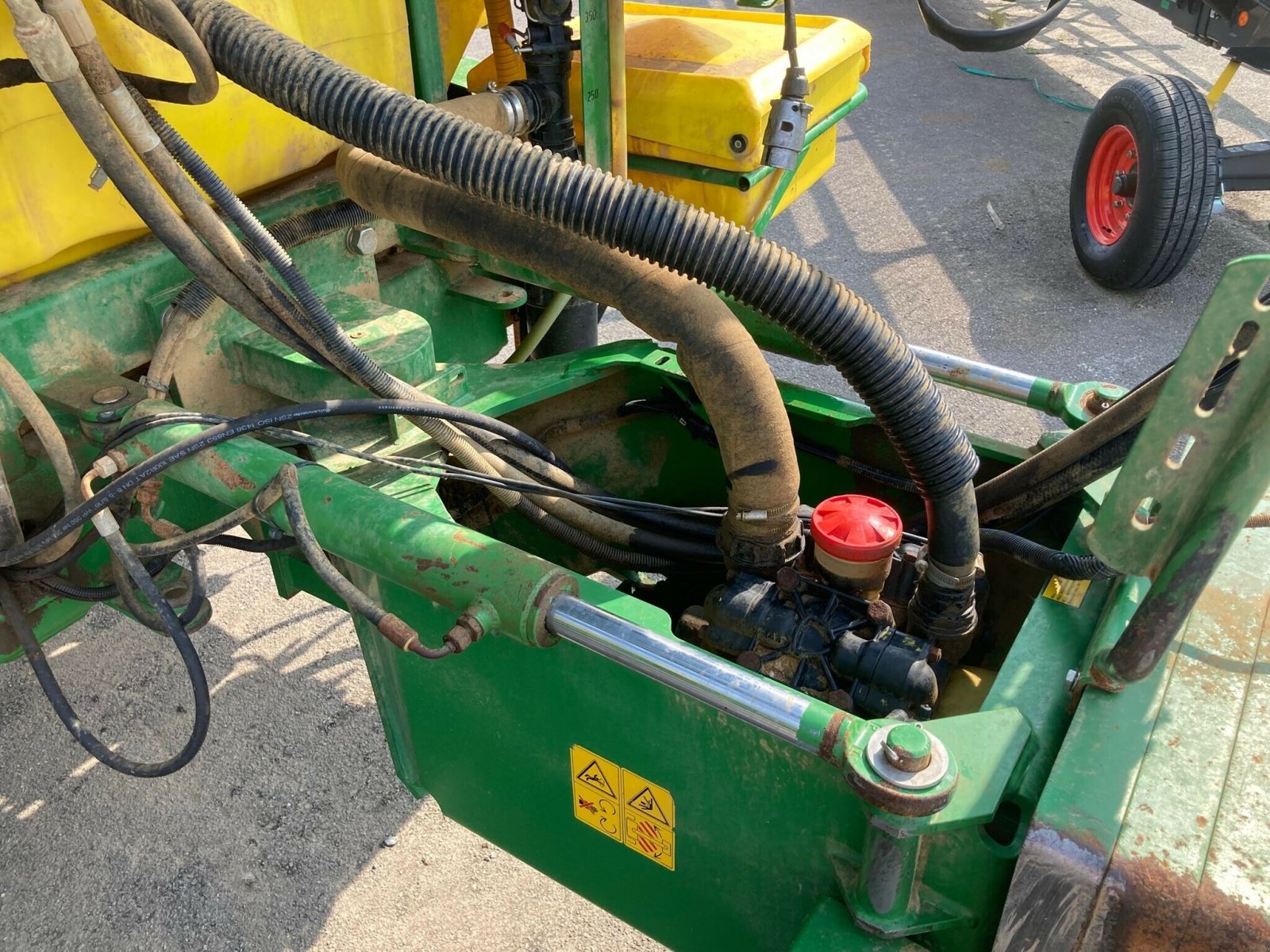 Selbstfahrspritze del tipo John Deere PULVE JD 840 I, Gebrauchtmaschine In BLENDECQUES (Immagine 5)
