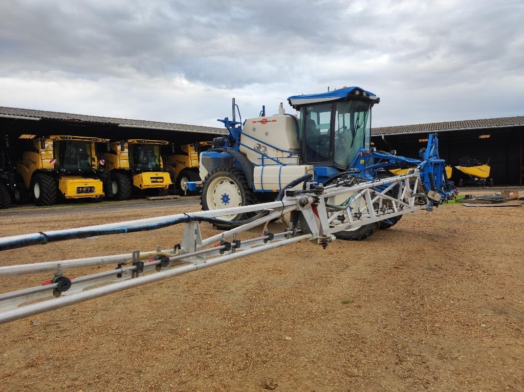 Selbstfahrspritze del tipo Matrot HELLIOS II M24, Gebrauchtmaschine In FRESNAY LE COMTE (Immagine 4)