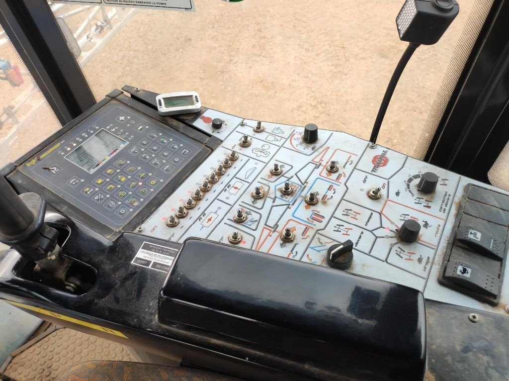 Selbstfahrspritze del tipo Matrot HELLIOS II M24, Gebrauchtmaschine In FRESNAY LE COMTE (Immagine 8)