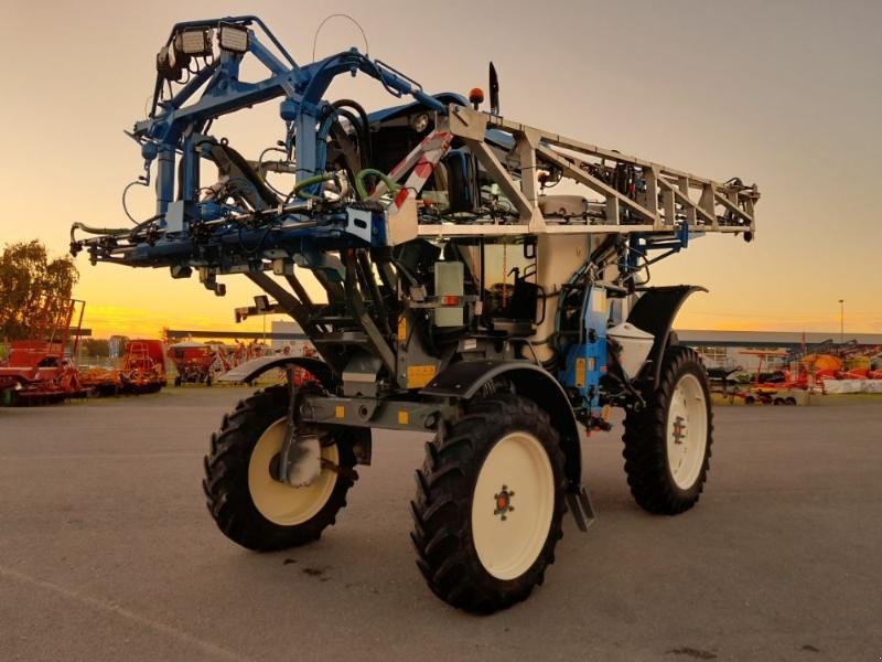 Selbstfahrspritze du type Matrot HELLIOS, Gebrauchtmaschine en ANTIGNY (Photo 1)