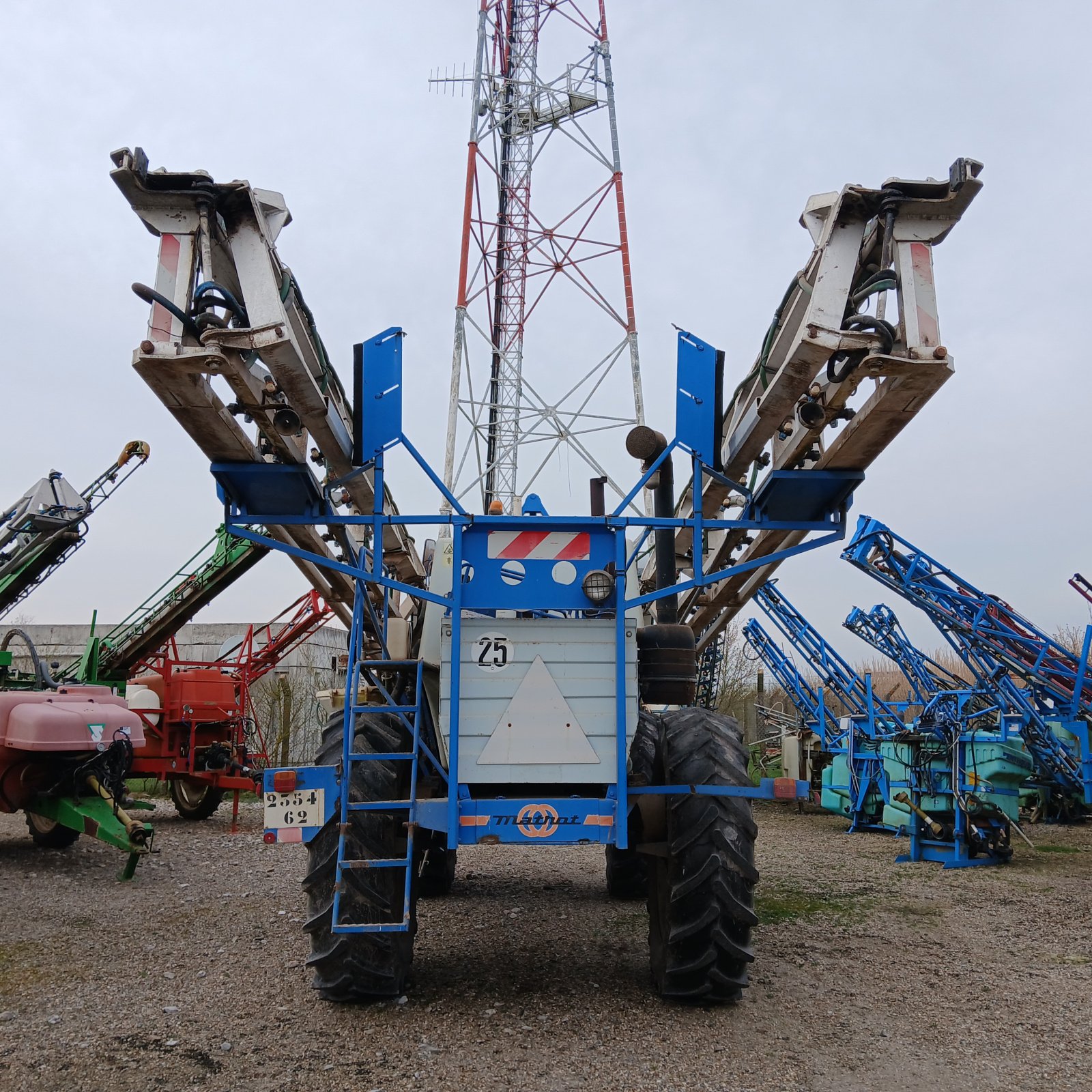 Selbstfahrspritze от тип Matrot M 44 D, Gebrauchtmaschine в HERLIN LE SEC (Снимка 5)