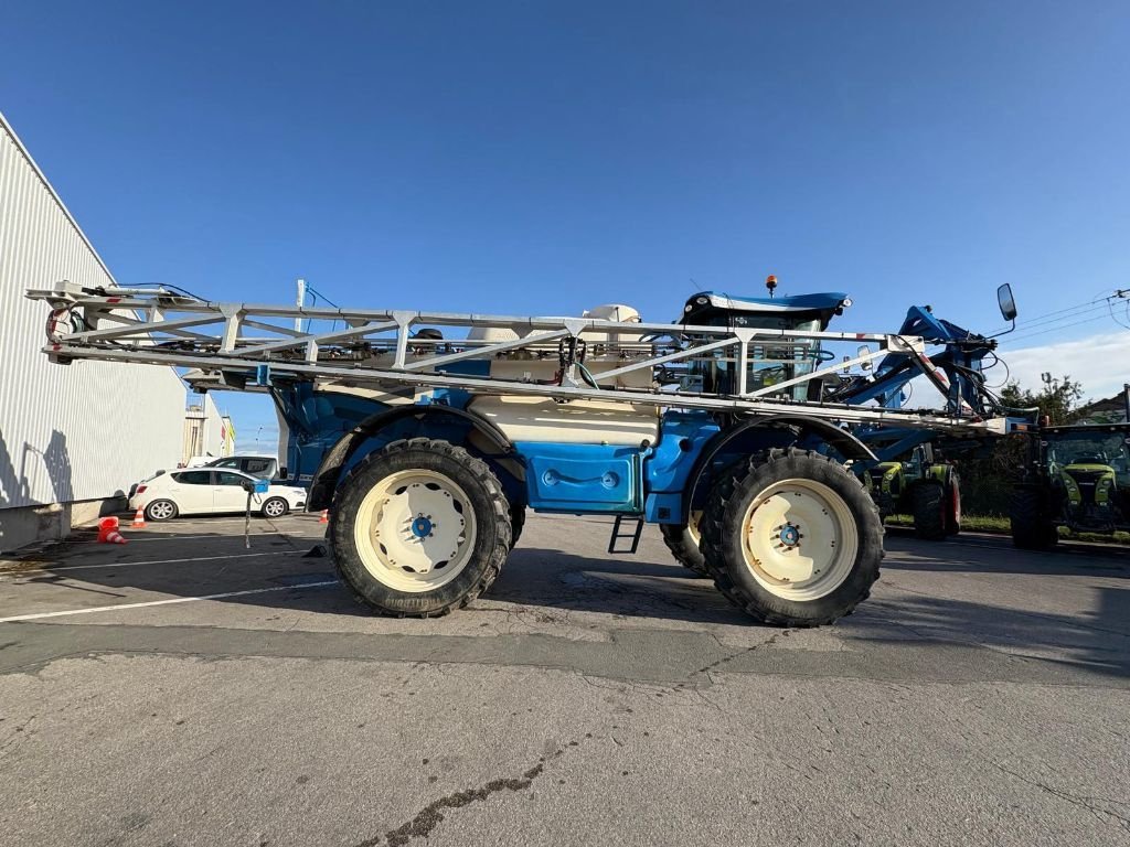 Selbstfahrspritze от тип Matrot Xénon Stabilis, Gebrauchtmaschine в SALEUX (Снимка 9)