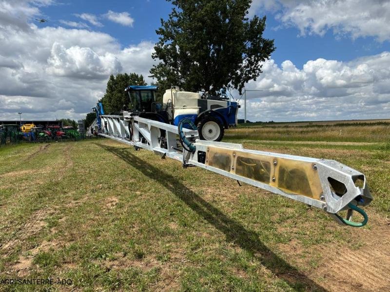 Selbstfahrspritze des Typs Matrot XENON, Gebrauchtmaschine in ROYE (Bild 2)
