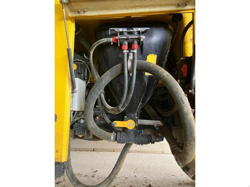 Selbstfahrspritze des Typs Sonstige F40, Gebrauchtmaschine in BRAY en Val (Bild 7)