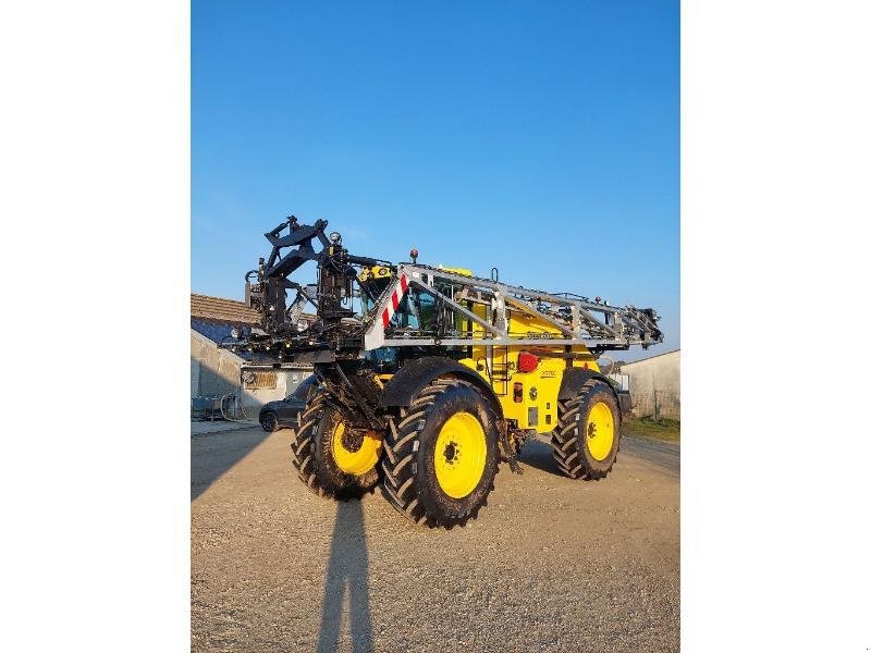 Selbstfahrspritze typu Sonstige F40, Gebrauchtmaschine v PONTIVY (Obrázek 1)