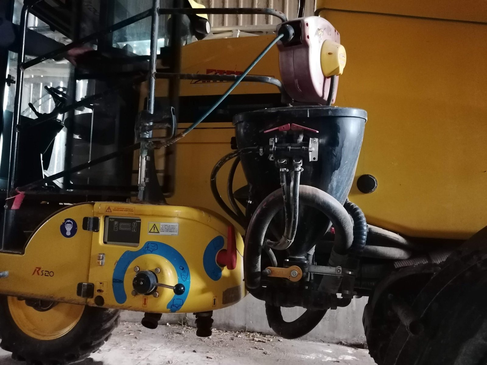 Selbstfahrspritze Türe ait Sonstige RS20, Gebrauchtmaschine içinde Le Horps (resim 9)