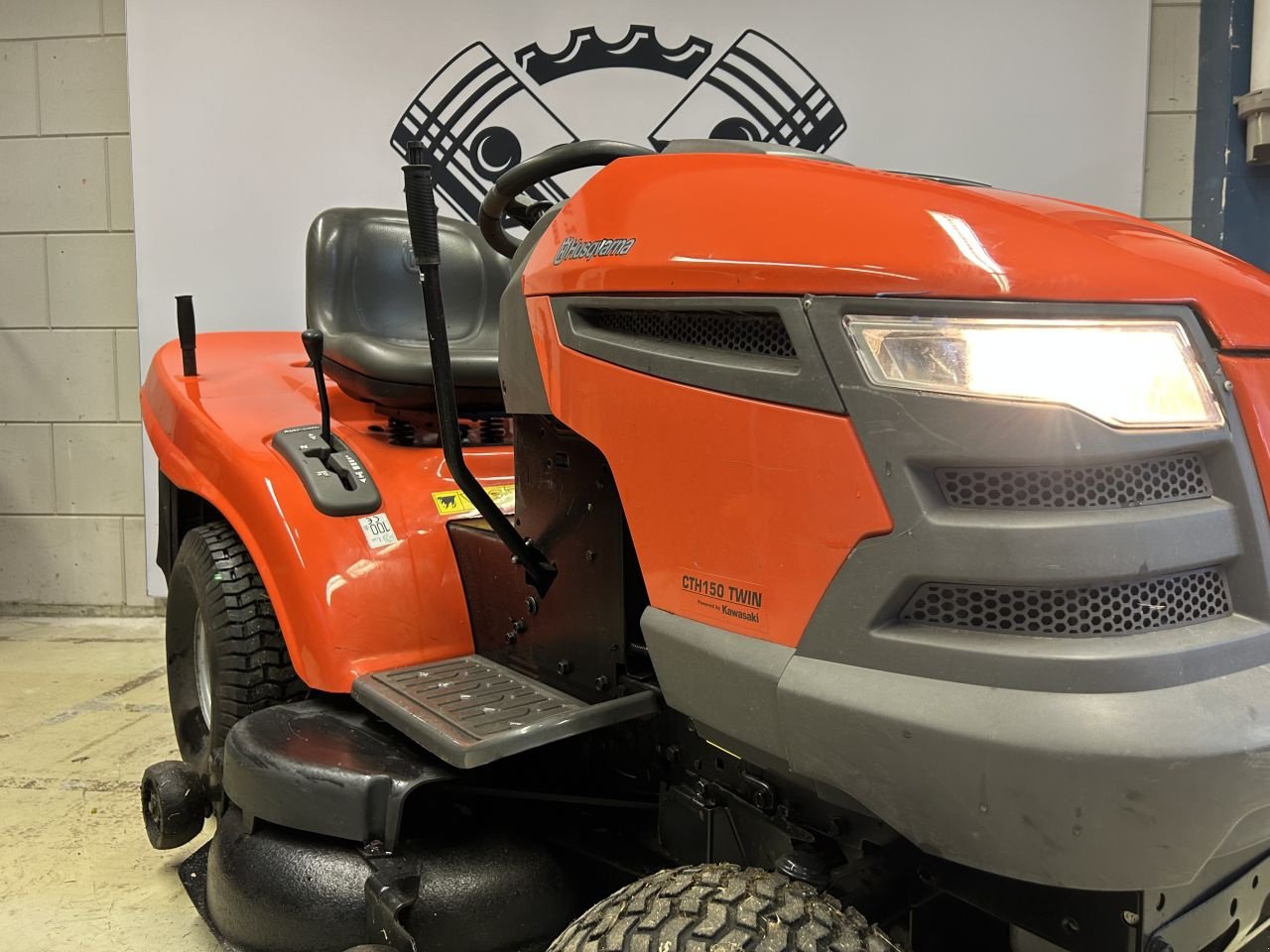 Sichelmäher типа Husqvarna CTH-150, Gebrauchtmaschine в Numansdorp (Фотография 3)