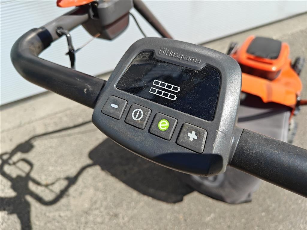 Sichelmäher des Typs Husqvarna LC 353 VI Batteridrevet - ex. batterier, Gebrauchtmaschine in Holstebro (Bild 4)