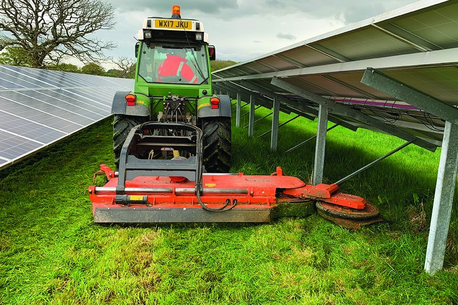 Sichelmäher типа Perfect Sunswing 325 Til Solcelleparker, Gebrauchtmaschine в Roskilde (Фотография 2)