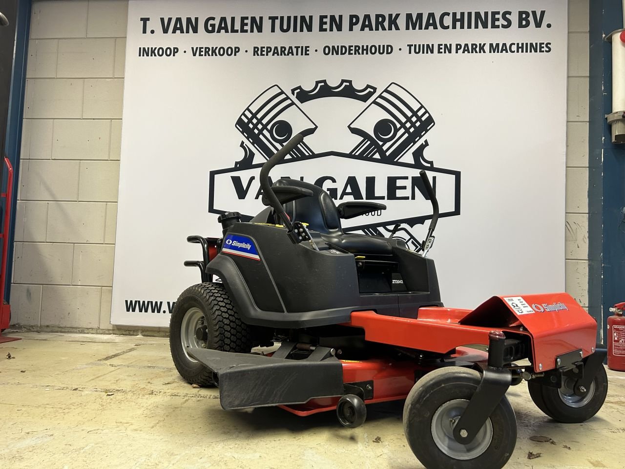 Sichelmäher del tipo Simplicity EZT-2042, Gebrauchtmaschine In Numansdorp (Immagine 2)