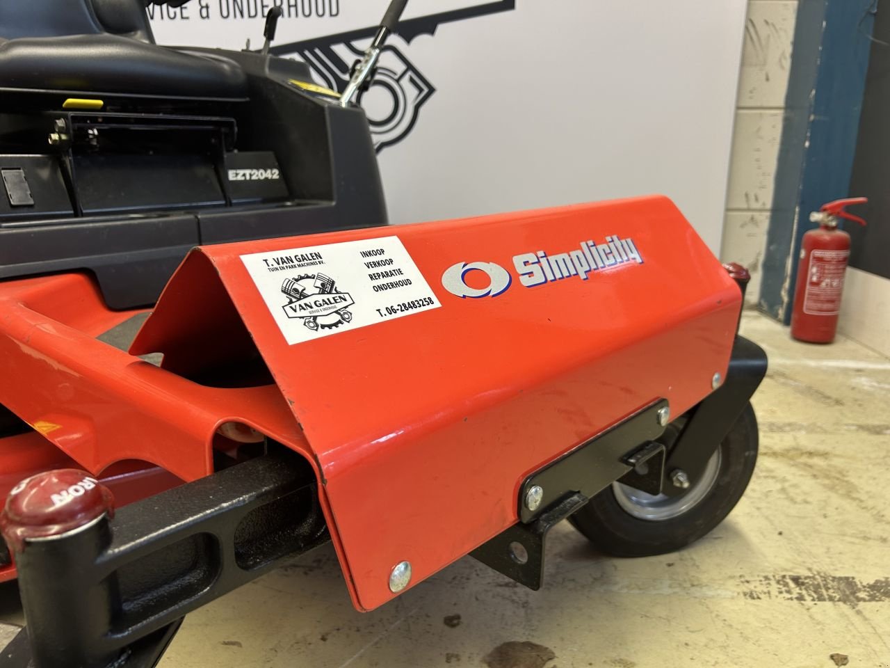 Sichelmäher del tipo Simplicity EZT-2042, Gebrauchtmaschine In Numansdorp (Immagine 3)