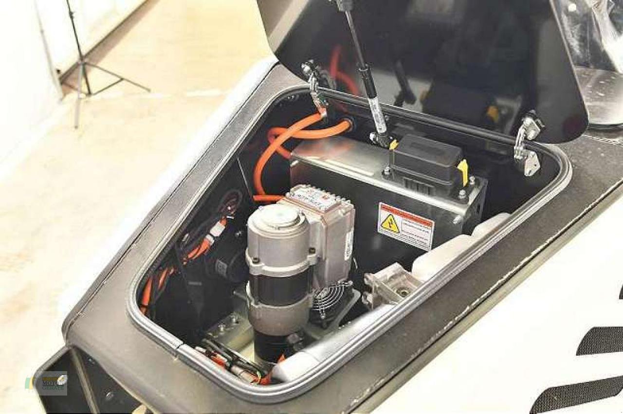 Sichelmäher des Typs Sonstige 4810T, Neumaschine in Cloppenburg (Bild 5)