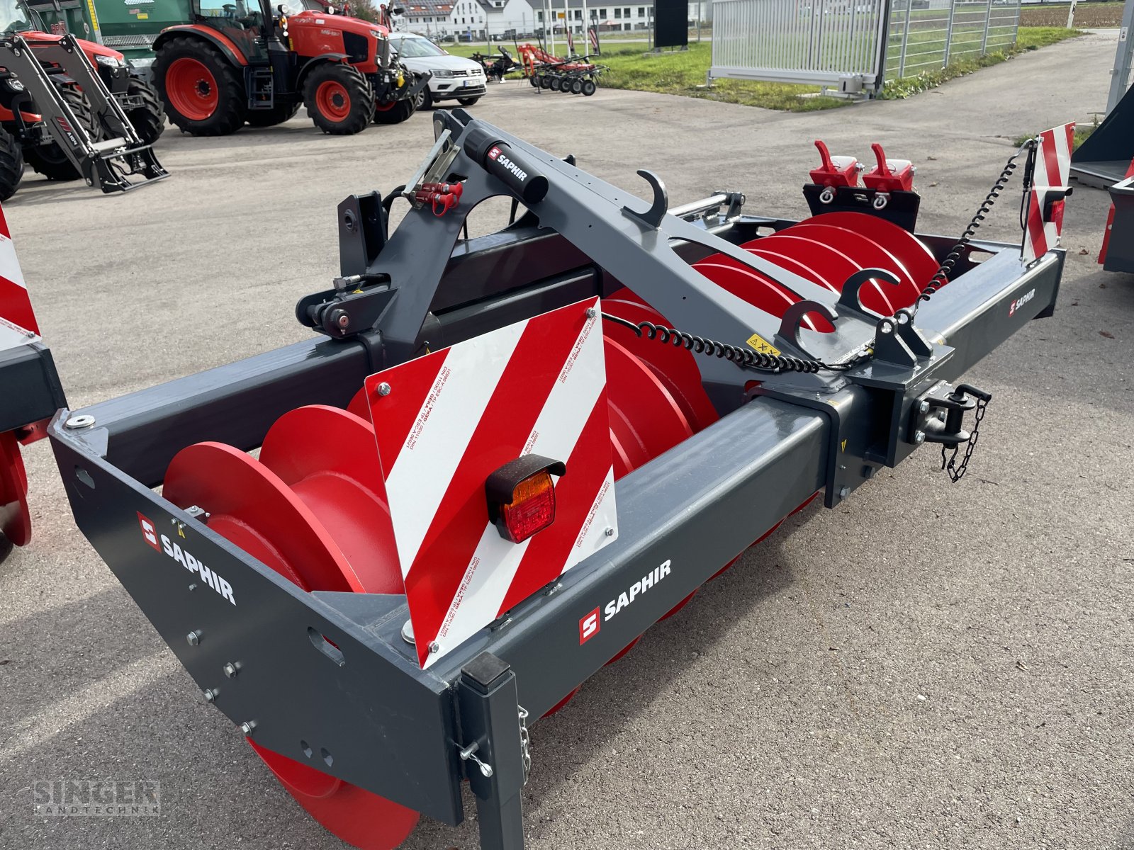 Silagewalze des Typs Saphir SW 30 H Silowalze Silagewalze, Neumaschine in Ebenhofen (Bild 1)