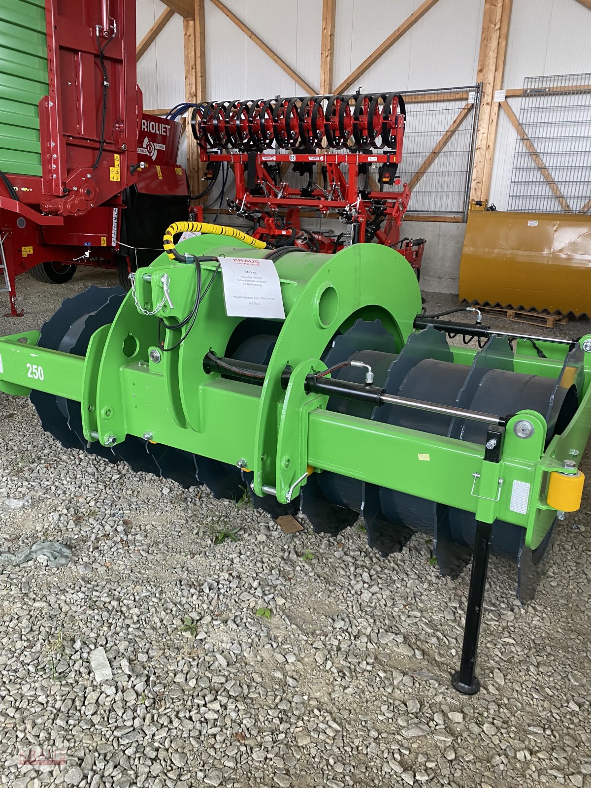 Silagewalze des Typs stekro PH 250, Neumaschine in Geiersthal (Bild 1)