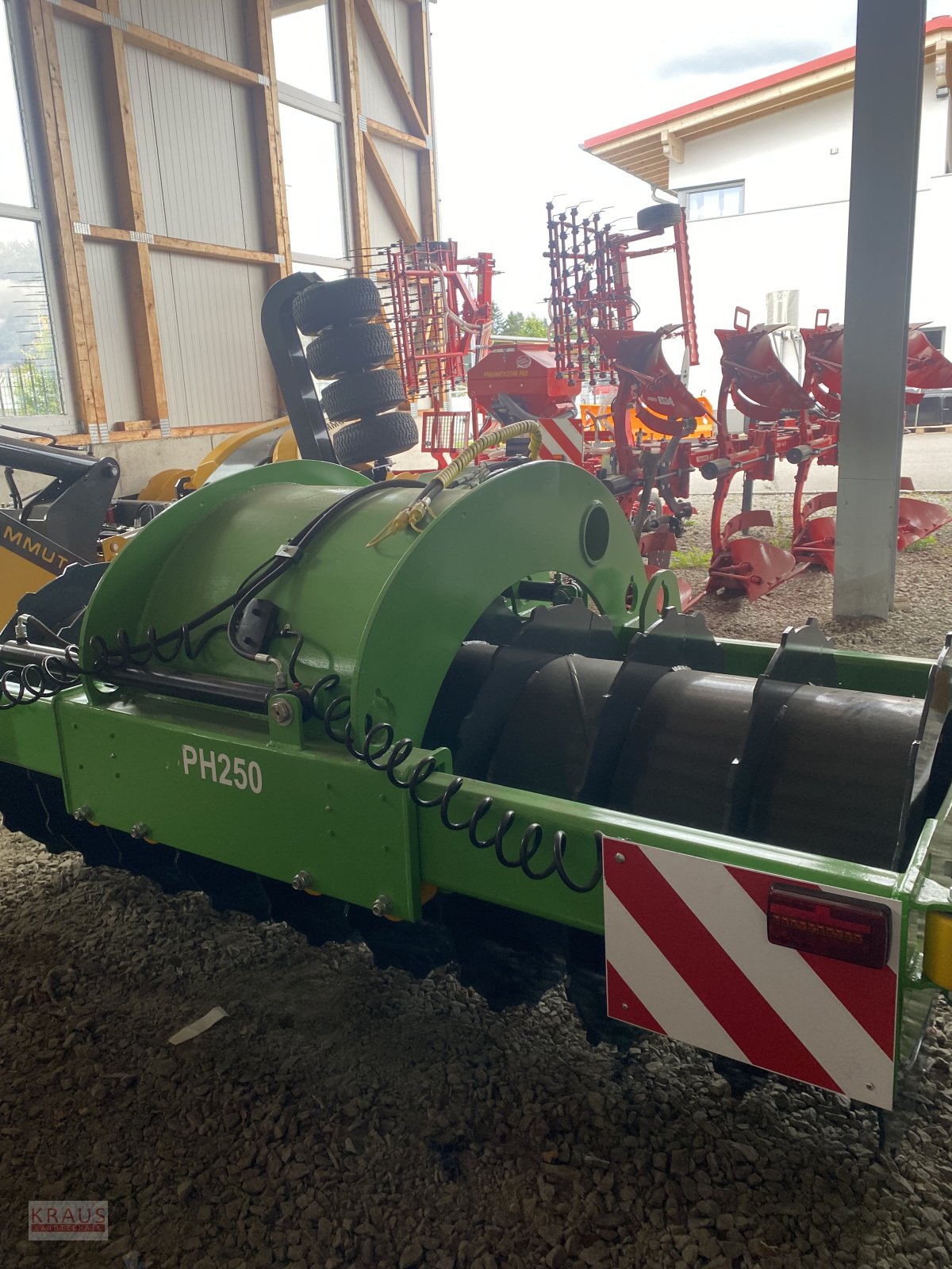 Silagewalze des Typs stekro PH 250, Neumaschine in Geiersthal (Bild 2)