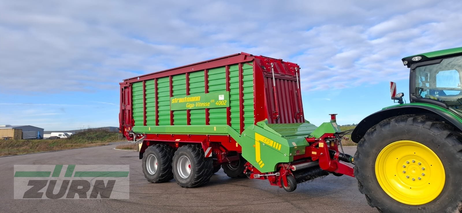 Silierwagen des Typs Strautmann Giga-Vitesse CFS 4002, Neumaschine in Windsbach (Bild 1)
