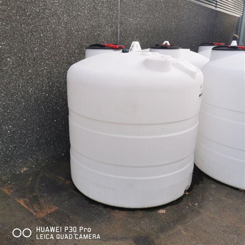 Silo des Typs Sonstige 2500l. godkendt tank til vand, add-blue, flydende gødning mm., Gebrauchtmaschine in Mariager (Bild 1)