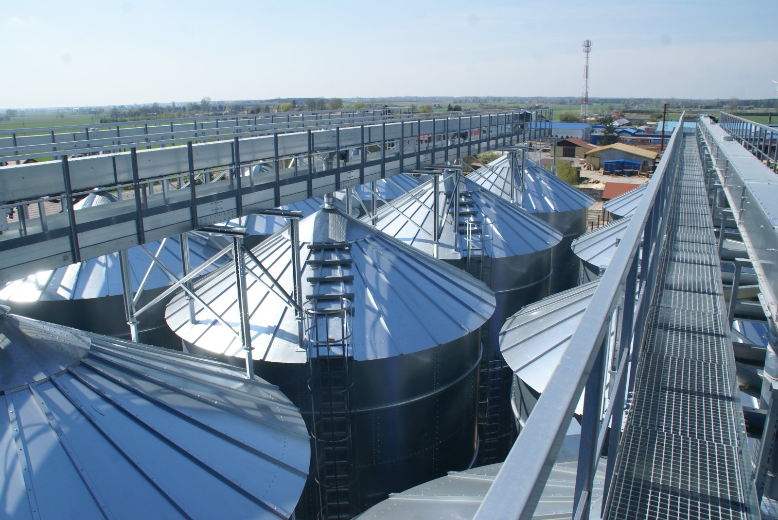 Silo tip Sonstige Glattwandsilos aus Stahlblech od. Glasfaserkunststoff, Neumaschine in Niederfellabrunn (Poză 4)