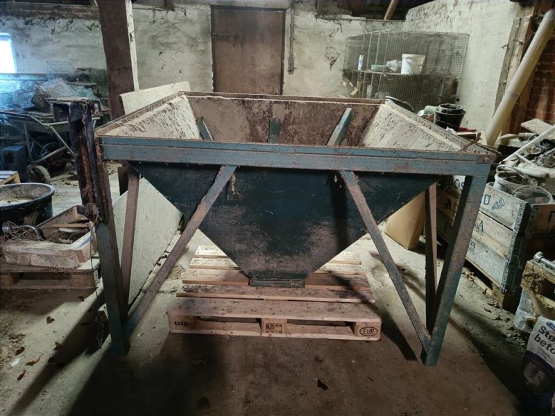 Silo типа Sonstige silo tragte, Gebrauchtmaschine в Egtved (Фотография 1)