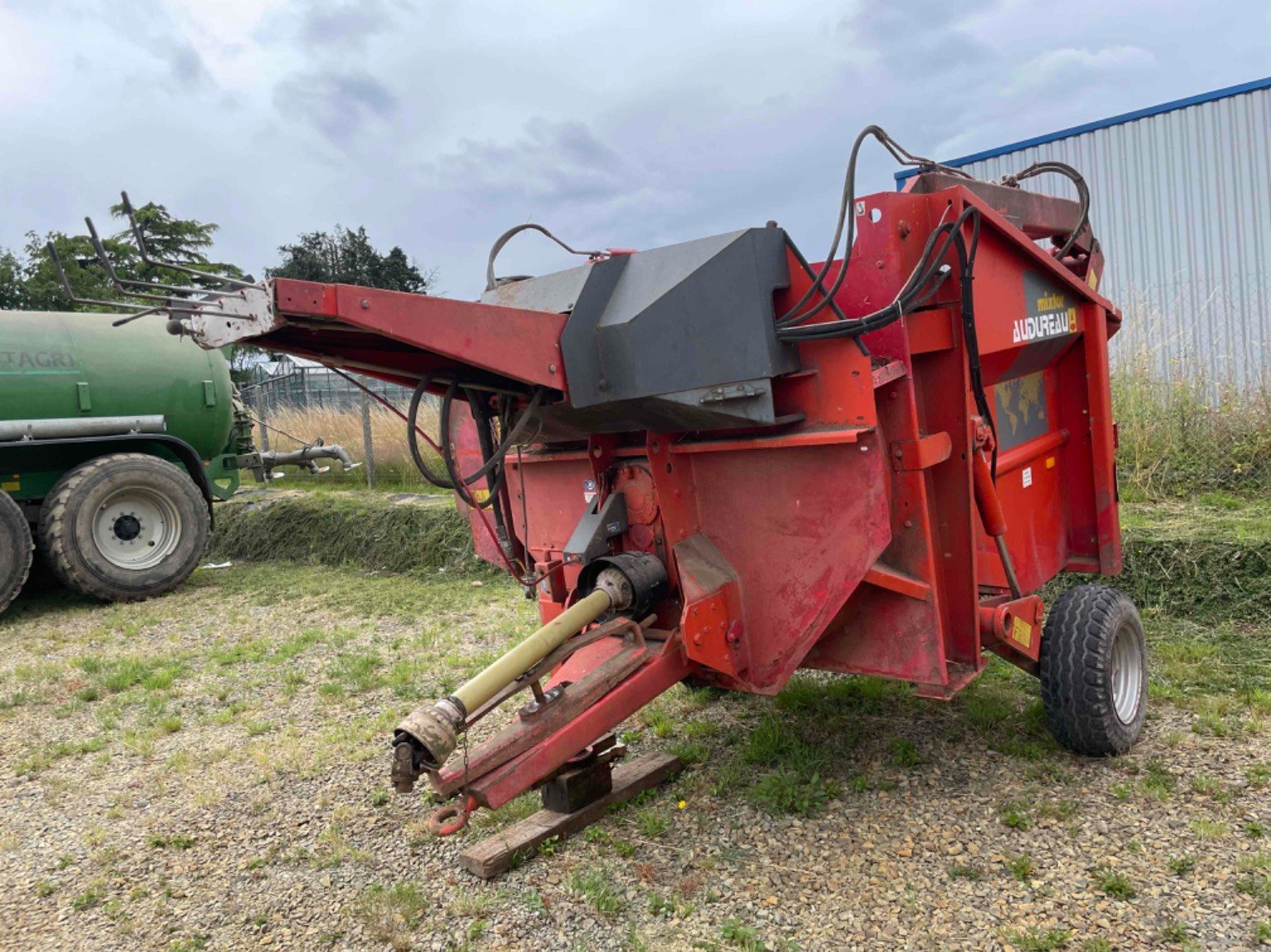 Siloentnahmegerät & Verteilgerät of the type Audureau Désileuse pailleuse Mixtor 4050 Audureau, Gebrauchtmaschine in SAINT CLAIR SUR ELLE (Picture 2)
