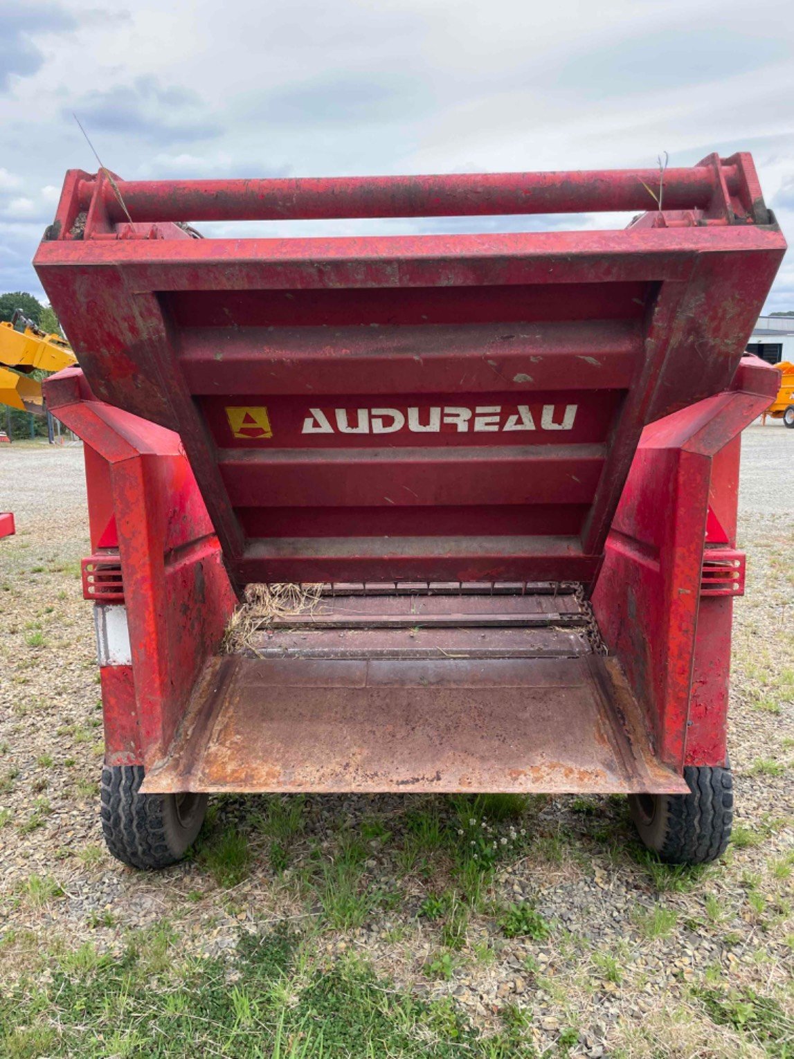 Siloentnahmegerät & Verteilgerät typu Audureau Désileuse pailleuse Mixtor 4050 Audureau, Gebrauchtmaschine v SAINT CLAIR SUR ELLE (Obrázek 5)