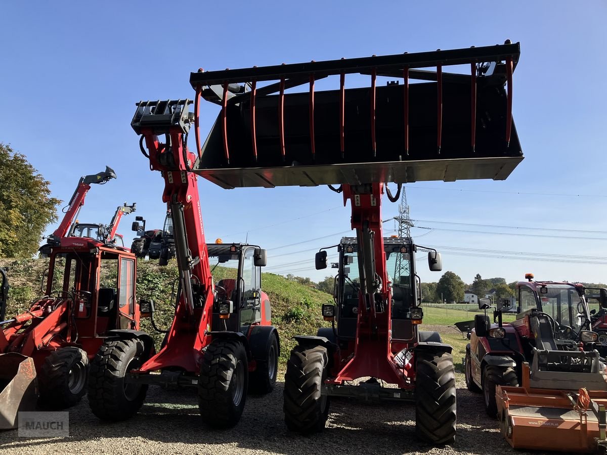 Siloentnahmegerät & Verteilgerät des Typs Bressel & Lade Silagebeissschaufel, Neumaschine in Burgkirchen (Bild 6)
