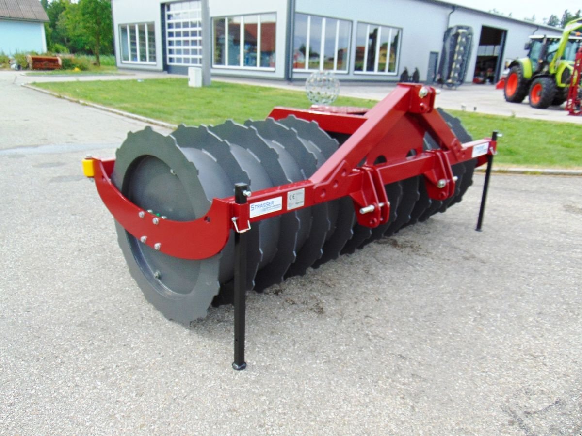 Siloentnahmegerät & Verteilgerät des Typs Euro Silowalze Verdichterwalze 2500, Neumaschine in Neukirchen am Walde  (Bild 4)