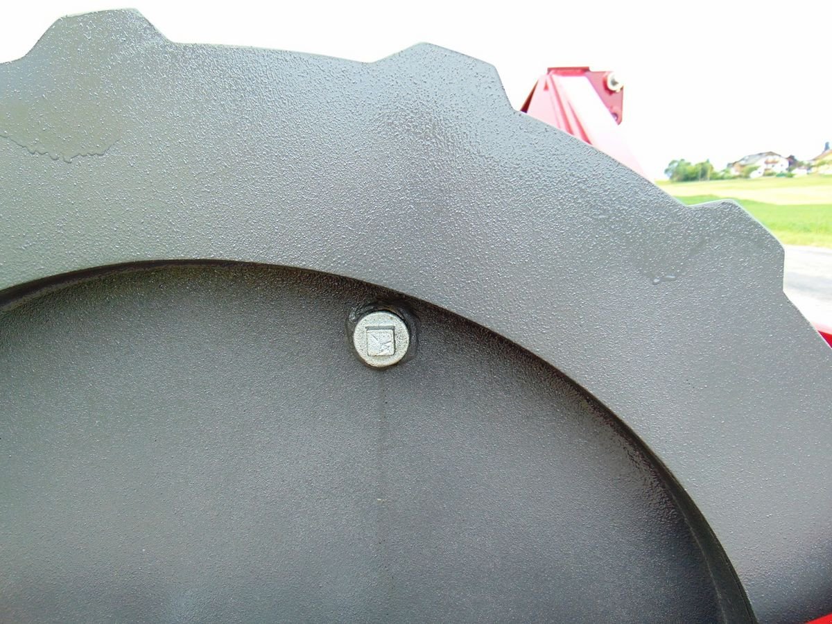 Siloentnahmegerät & Verteilgerät des Typs Euro Silowalze Verdichterwalze 2500, Neumaschine in Neukirchen am Walde  (Bild 10)