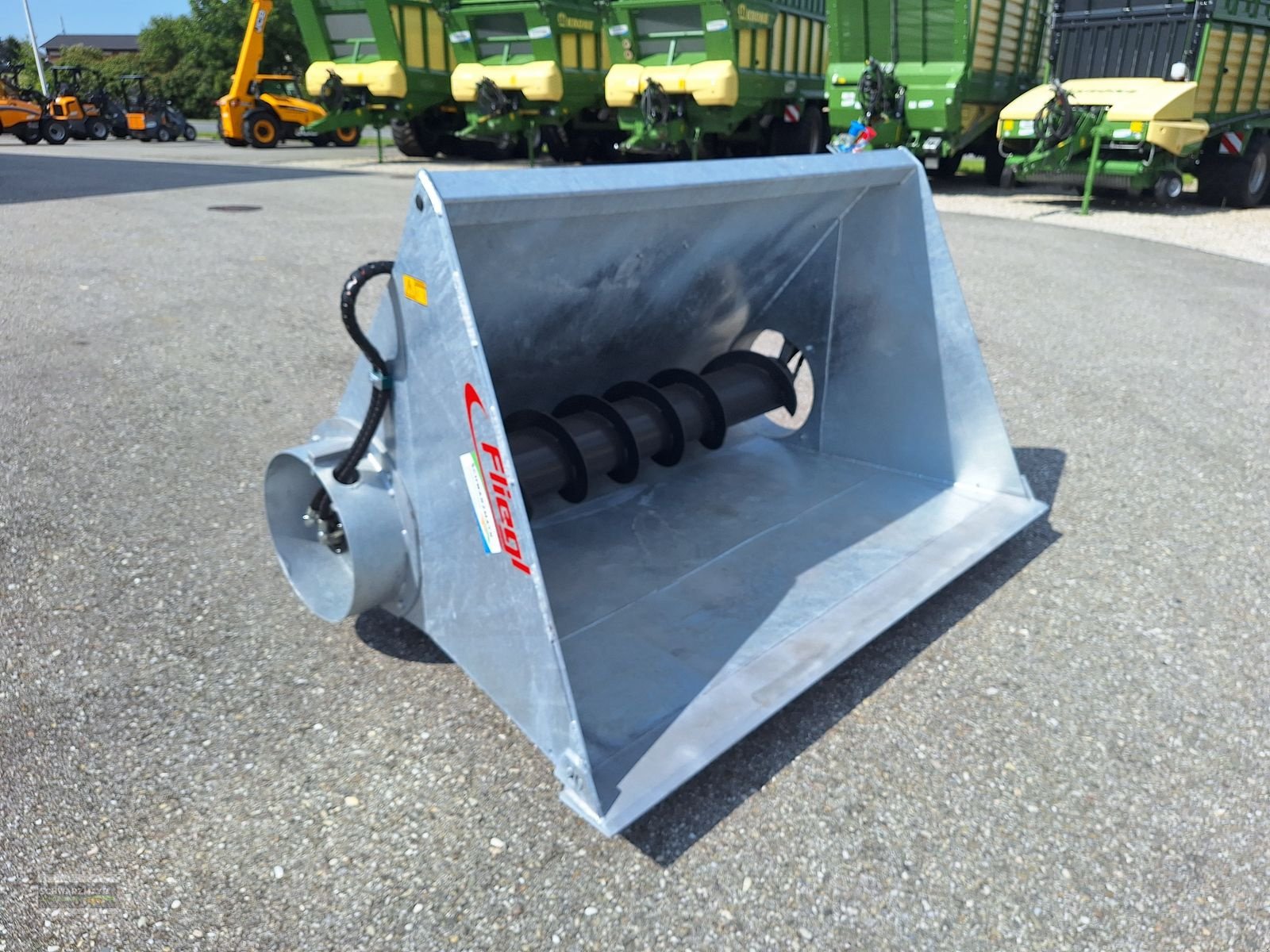 Siloentnahmegerät & Verteilgerät Türe ait Fliegl AgroCenter Einfütterschaufel 2100, Neumaschine içinde Gampern (resim 3)