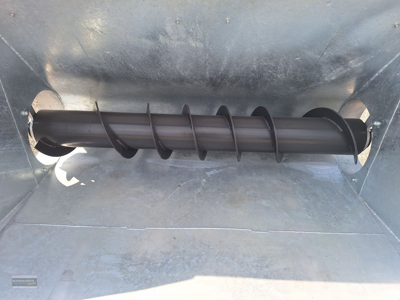 Siloentnahmegerät & Verteilgerät Türe ait Fliegl AgroCenter Einfütterschaufel 2100, Neumaschine içinde Gampern (resim 13)