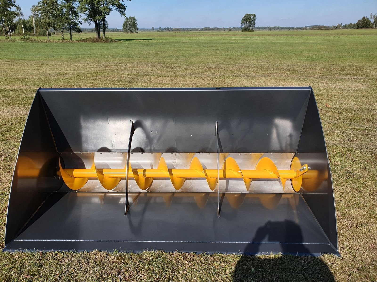 Siloentnahmegerät & Verteilgerät of the type Grutech Futterverteiler / bucket with screw, Neumaschine in Michałowo (Picture 2)
